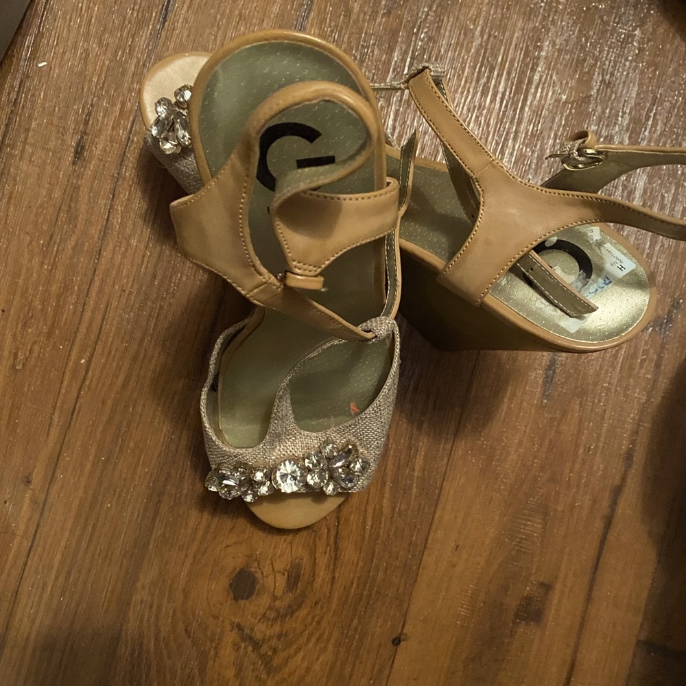 Wedges shoes